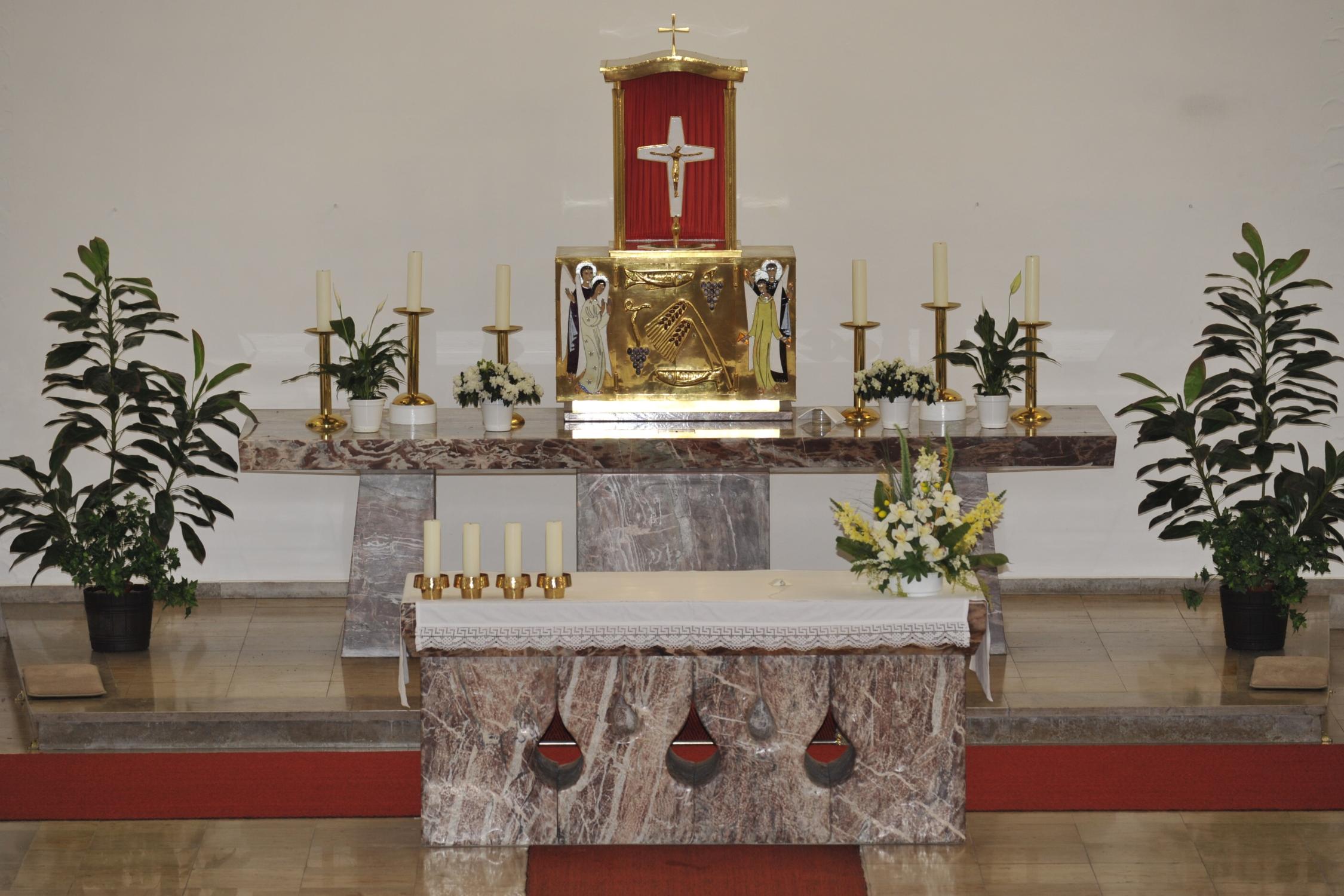 Altarraum Herz-Jesu Kirche Pressig