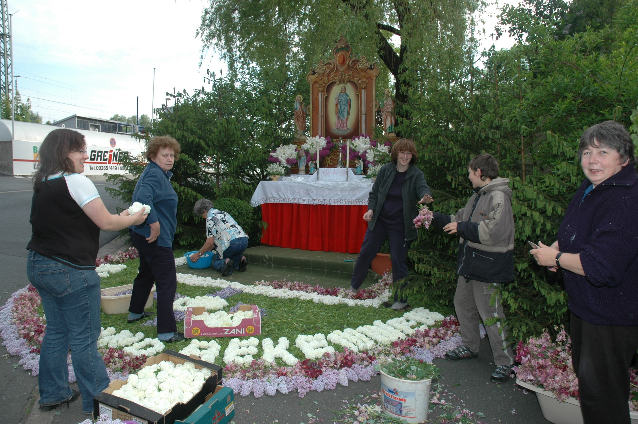 Fronleichnam Altar Fam. Schmidt